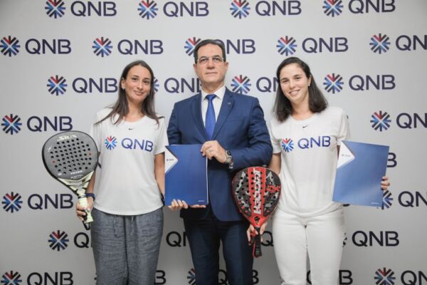 QNB-Sponsor-des-Championnes-de-Padel-Aïda-Fehri-et-Dorra-Chamli